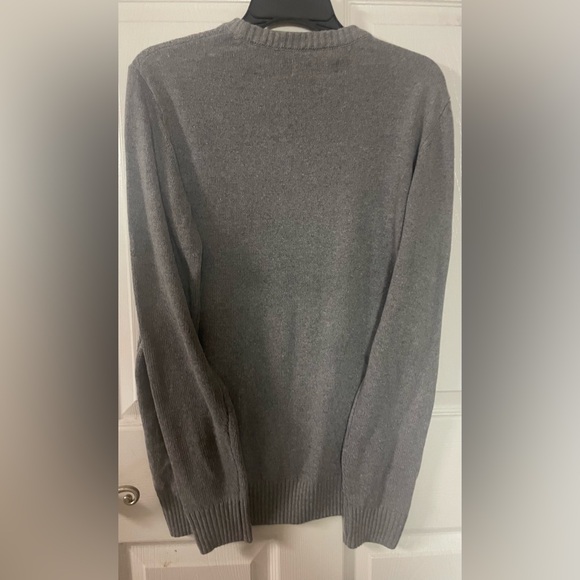 U.S. Polo Assn. Men's Gray Crewneck Sweater! NWT! Size small. - Picture 5 of 5